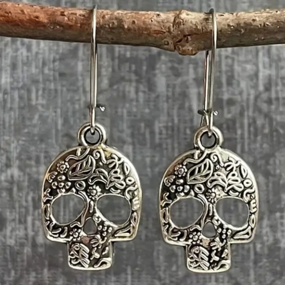 Intricate Silvertone Sugar Skull Earrings - Picture 4 of 4